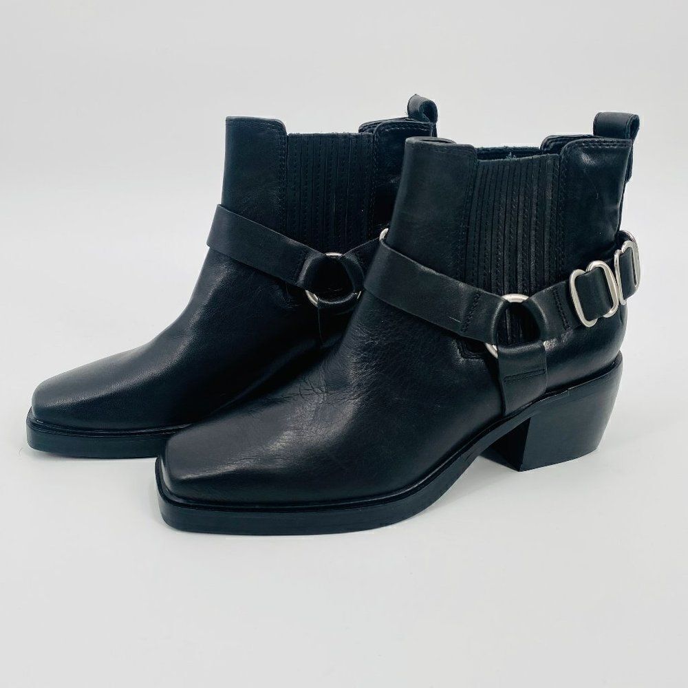 NWOB Sam Edelman Womens Size 6M Black Pull On Bellamie Bootie Grunge Square Toe